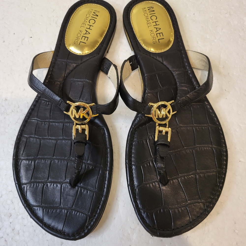 Michael Kors🔥🔥3X HOST PICK🔥🔥 Flip Flops
